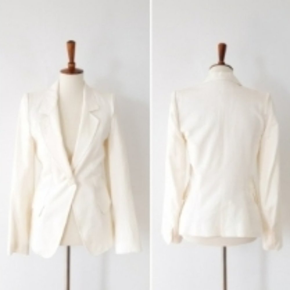 Ann Demeulemeester | Peaked Tailored Jacket Blazer in Off White